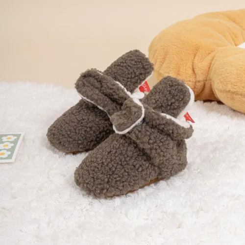 Vista 19 de Botines de forro polar para bebés, niños y niñas, pantuflas antideslizantes con agarre suave, zapatos de calcetín para recién nacidos, cuna