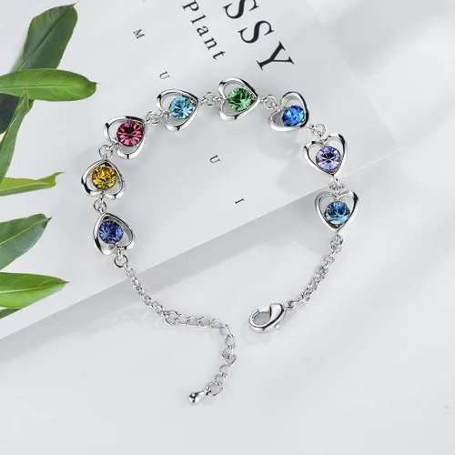 Vista 4 de Pulsera de eslabones de corazón empaquetada en caja de regalo - Regalos de San Valentín para niñas y niños. Regalos para el amor, la amistad, Metal