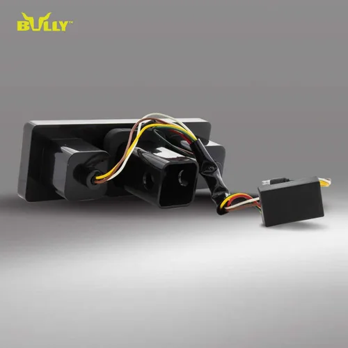 Vista 6 de Bully CR-007XL Cubierta de enganche de plástico ABS de acabado negro con luz de freno LED extra grande universal para camiones, compatible