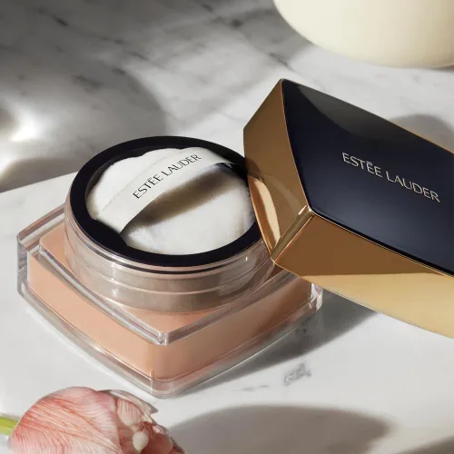 Vista 3 de Estée Lauder Double Wear Sheer Flattery Loose Setting Powder Lightweight & Oil-Free