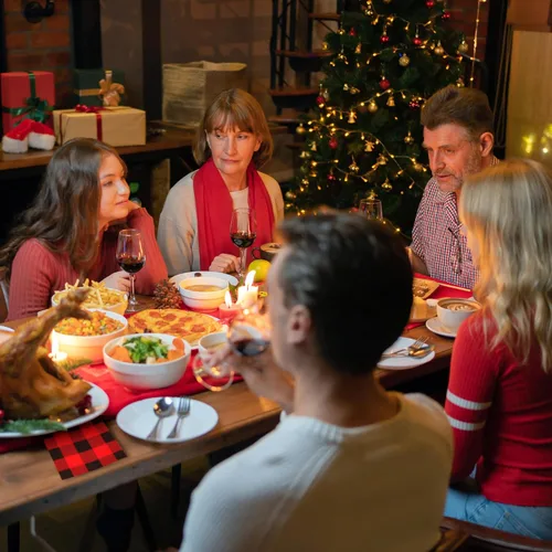 Vista 3 de Iconikal Servilletas de papel desechables a cuadros de búfalo para fiestas, tamaño cena, rojo y negro