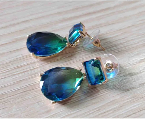 Vista 8 de CXUEMH - Aretes colgantes de lágrima para mujer, aretes colgantes azules y verdes, elegantes para graduación, aretes verdes esmeralda, joyería