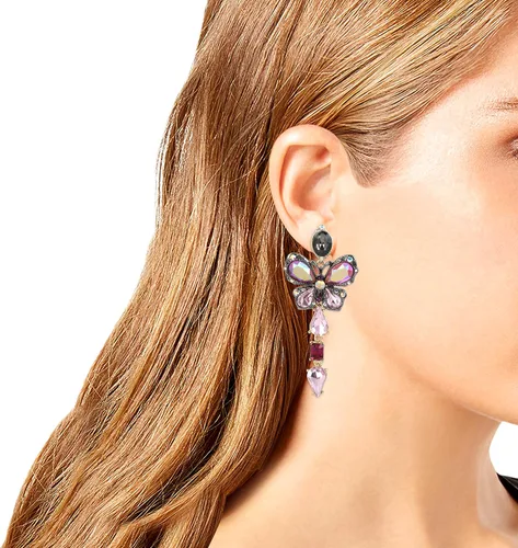 Vista 2 de Betsey Johnson Pendientes lineales con diseño de mariposa, Metal