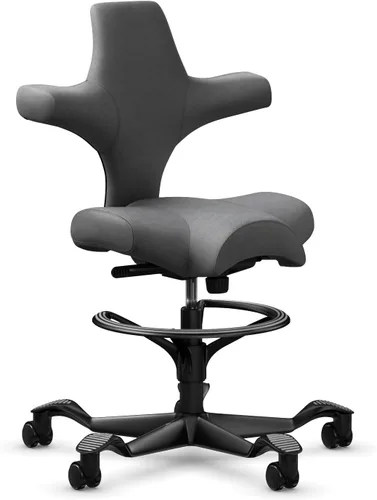 Vista 52 de HAG Capisco Sit to Stand - Silla de pie con marco negro, tapizada de ónix negro con anillo para el pie Negro Onyx