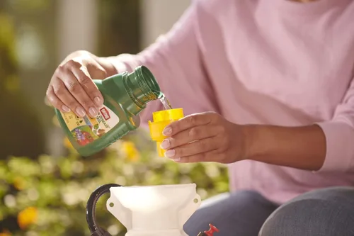 Vista 6 de Ortho MAX Garden Concentrado de control de enfermedades para insectos, 16 oz.