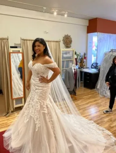 Vista 3 de Aularso Velos de novia florales velos de encaje para novias velo de novia largo con peine para novias de 118 pulgadas, Blanco, Talla libre