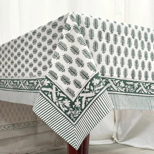 Vista 302 de Ridhi Mantel cuadrado con estampado de bloques de mano de caléndula ámbar