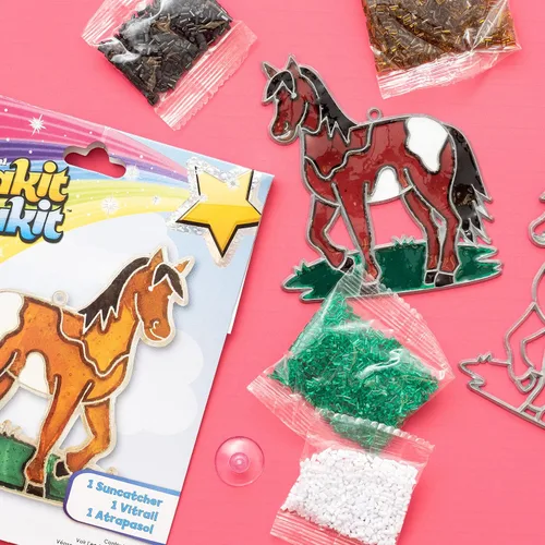 Vista 2 de Colorbok TB-48945 Makit and Bakit Suncatcher Kit, Caballo