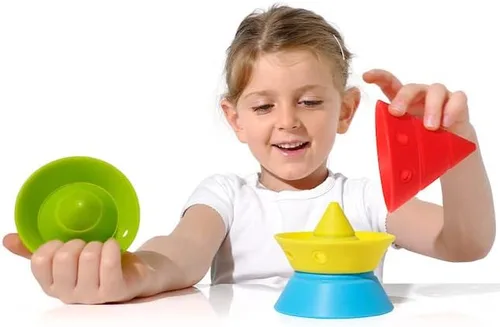 Vista 4 de Fat Brain Toys Hix by MOLUK - Pasteles - Conos apilables de silicona plegables, a partir de 2 años Foldable cones for artful stacking. Creative