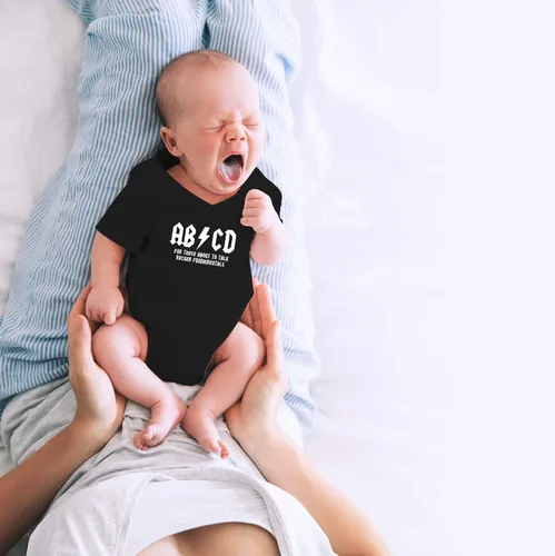 Vista 3 de CBTwear ABCD - Ropa de bebé - Divertidos trajes para recién nacidos para niños y niñas
