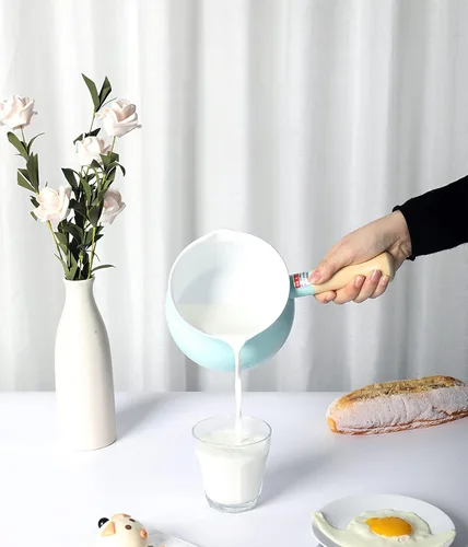 Vista 7 de Olla de leche pequeña beige de 1.2L con tapa lindo mango de madera hogar sartén antiadherente leche caliente bebé suplemento de alimentos olla