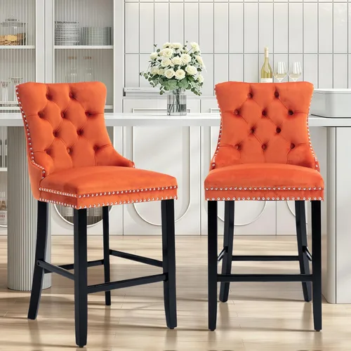 Vista 39 de SoarFlash Juego de 2 taburetes de bar tapizados de terciopelo moderno con patas de madera, botones acolchados, cabeza de clavo cromada, asiento
