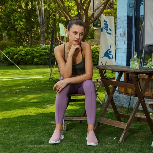 Vista 3 de TIOSEBON Tenis para caminar para mujer, tenis de punto sin cordones, cómodos tenis de malla