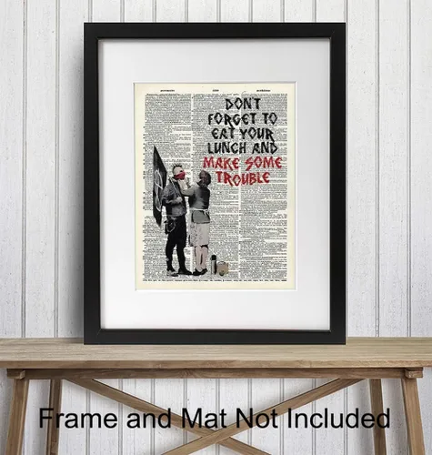 Vista 2 de Banksy Make Some Trouble - Impresión artística de pared en la foto de la página de diccionario, es un gran regalo para decoración del hogar, sala