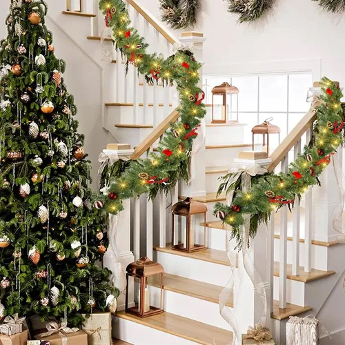 Vista 3 de Guirnalda de Navidad Nerosun de 2.7 m con 50 luces LED, guirnalda preiluminada operada con batería, decoraciones de Navidad con temporizador de 8