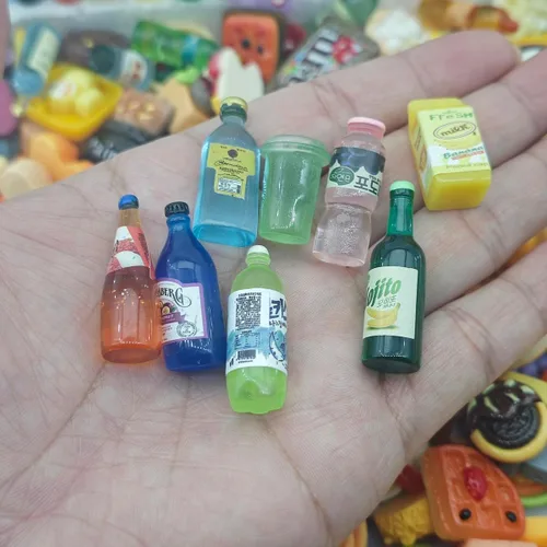 Vista 2 de Botellas en miniatura de bebida de comida para jugar al juego de cocina (10 botellas + 10 comidas (aleatorias))