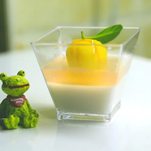 Vista 6 de Tosnail Paquete de 100 vasos de postre de plástico transparente de 2 onzas con 100 cucharas de postre, tazas cuadradas de aperitivo de parfait