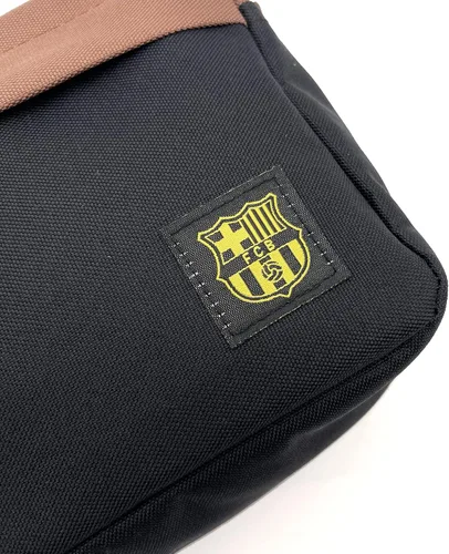 Vista 3 de Icon Sports Fan Shop FC Barcelona World Soccer Club - Neceser de viaje con licencia oficial del equipo (negro, talla única)