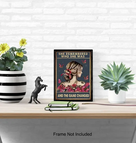 Vista 5 de Ella recordó quién era y el juego cambió – Regalos de aliento edificantes para mujeres – Decoración de pared con citas positivas inspiradoras – Arte