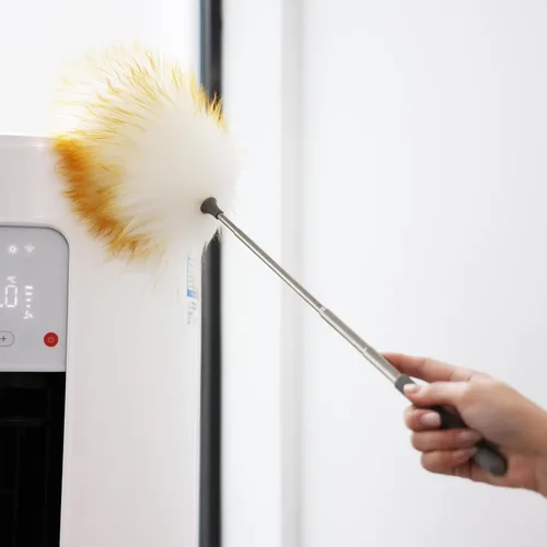 Vista 5 de Plumero de Plumas Mini, Plumeros Telescópicos de Lana de Cordero con Poste de Extensión de Acero Inoxidable de hasta 34 Pulgadas para Limpiar