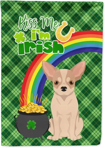 Vista 178 de Caroline's Treasures WDK4731GF - Bandera decorativa para jardín del día de San Patricio, color negro y tostado, Airedale Terrier, para jardín