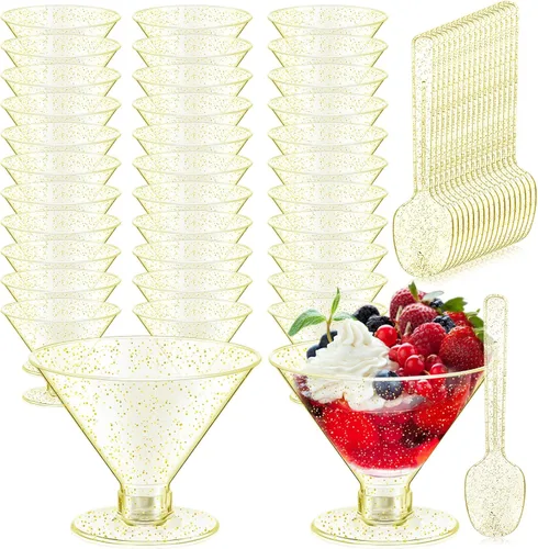 Vista 8 de Yinkin 12 Tazas y 12 Cucharas Vasos de Martini de Plástico Desechables Vasos de Cóctel Mini Tazas de Plástico para Martini Postre PVC Shot