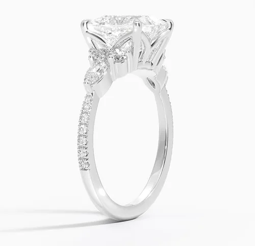 Vista 3 de IGI - Anillo de compromiso de diamantes de talla excelente de princesa blanca de 2.56 quilates con cuatro puntas de corte excelente creado