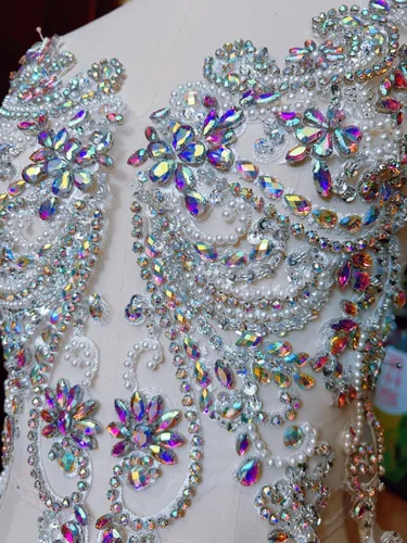 Vista 2 de Apliques de encaje hechos a mano con diamantes de imitación para coser en cuentas de vidrio, accesorios para ropa de vestir (color AB)