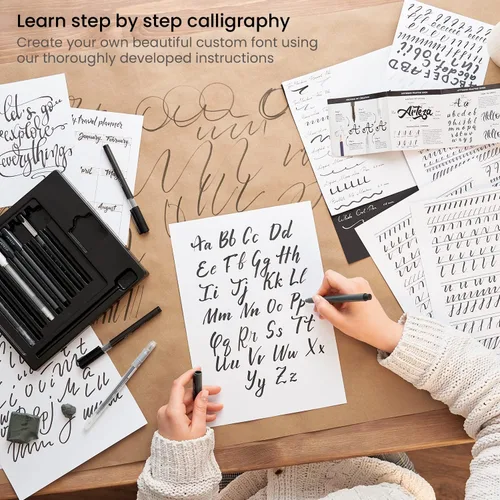 Vista 3 de ARTEZA Juego de 12 bolígrafos de mano para caligrafía y pincel con guía, lápiz, borrador para principiantes que aprenden letras a mano y escritura