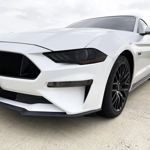 Vista 3 de SlickMod Vinilo precortado de humo claro al 35% de la marca para faros delanteros y faros Ford Mustang 2018-2021