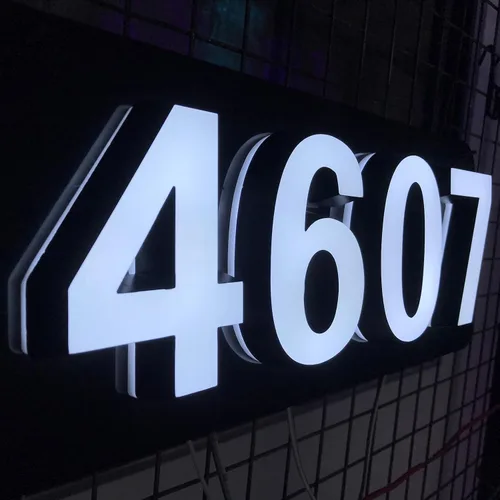 Vista 7 de Señales de Números de Casa LED Personalizadas Señales de Números de Casa Verticales/Horizontales Iluminadas Placa de Dirección de Casa