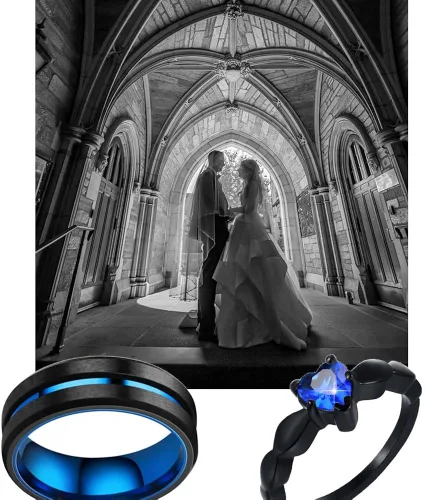 Vista 4 de Juego de anillos de boda personalizados en color negro y azul para él y ella, anillos de promesa a juego para parejas, anillos de acero inoxidable