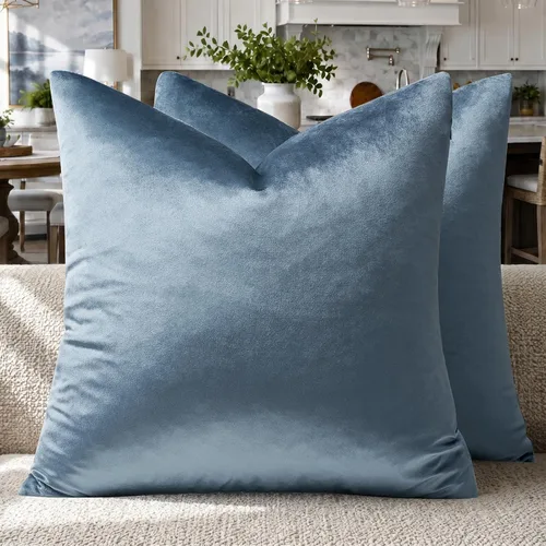 Vista 134 de GIGIZAZA Juego de 2 fundas de almohada doradas de terciopelo de 20 x 20 pulgadas para sofá Almohadas para sofá, tela texturizada suave de 9.88