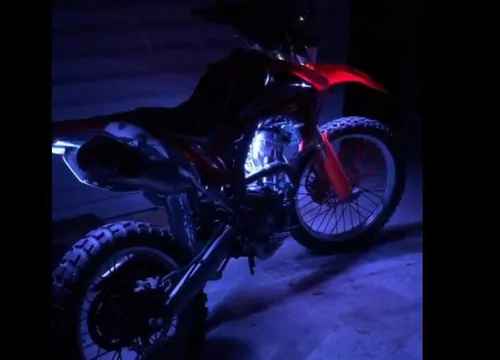Vista 8 de Juego de 6 tiras de luces LED para motocicleta, control remoto inalámbrico RF, impermeable, RGB, multicolor, neón, efecto de tierra, atmósfera