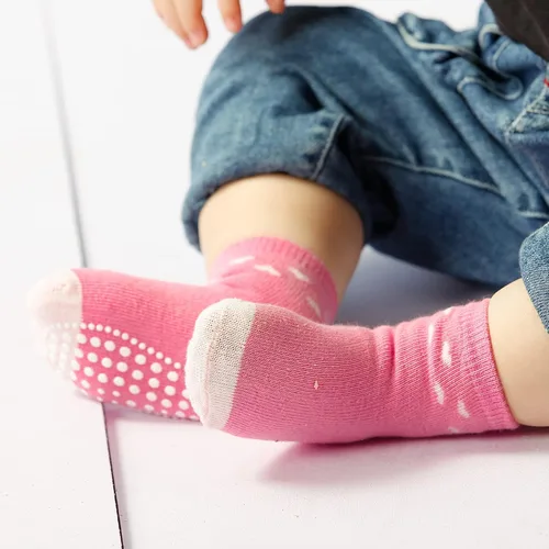 Vista 5 de Sosenfer Calcetines antideslizantes para niños pequeños con pinzas, 5-10 pares de calcetines antideslizantes para bebés de 1 a 7 años, hechos