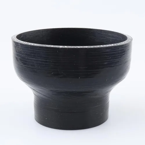 Vista 30 de AC PERFORMANCE ID de 1" a 1/2" (25mm a 13mm) Manguera de silicona recta reductora de 3 capas reforzada negra, 3" de longitud Negro