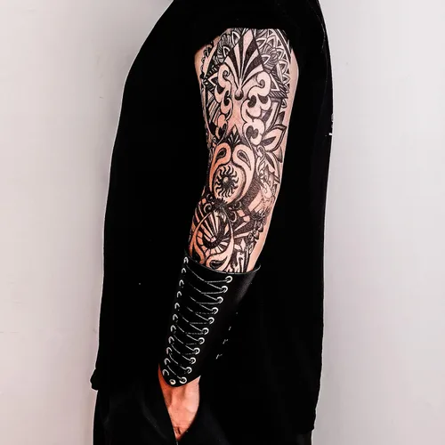 Vista 6 de MILAKOO 2 unids hombre negro cuero ancho guantelete pulsera de sujeción brazo armadura brazalete ajustable