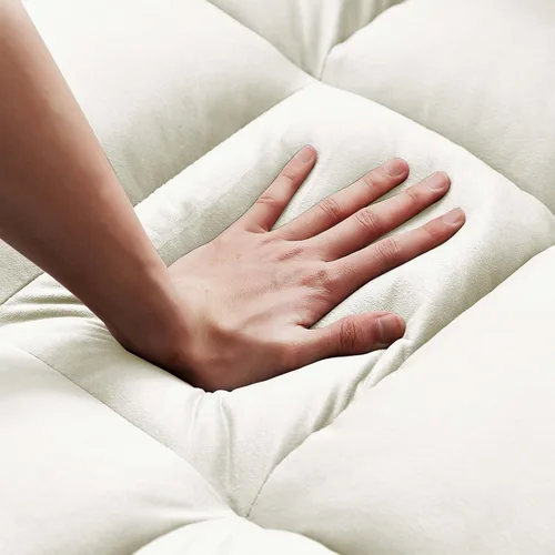 Vista 7 de Sofá cama convertible 3 en 1, sofá biplaza moderno de terciopelo con almohadas y bolsillos laterales, sofá extraíble de 2 plazas para espacios Crema