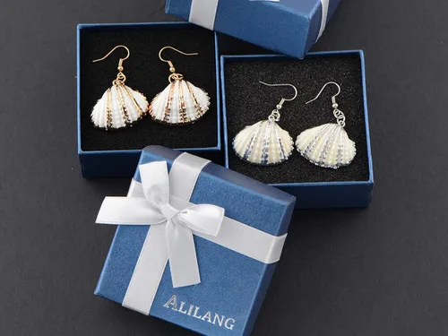 Vista 7 de Alilang Golden Accent Marine - Pendientes colgantes de concha náutica con diseño de sirena