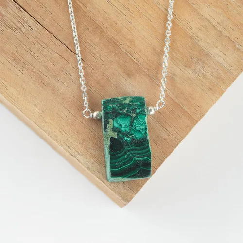 Vista 12 de Gemstone Raw Slice Necklace