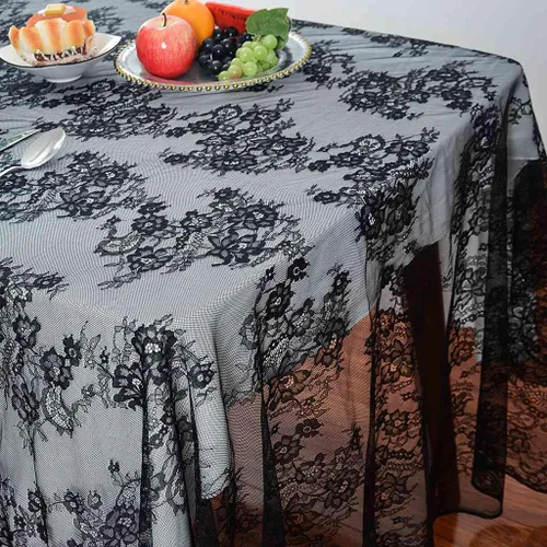 Vista 4 de Mantel de encaje rectangular de 60 x 120 pulgadas, mantel clásico de encaje vintage con superposición de encaje negro para suministros de fiesta