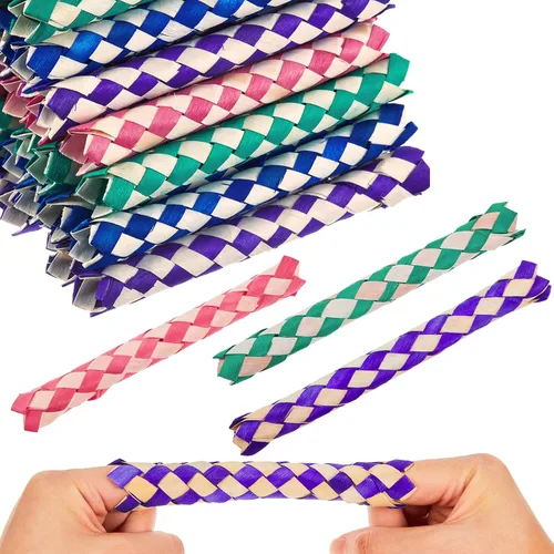 Vista 8 de Syhood 12 trampas chinas para dedos de bambú para niños y adultos, juguete para masticar pájaros, picador de forrajería, juguetes divertidos