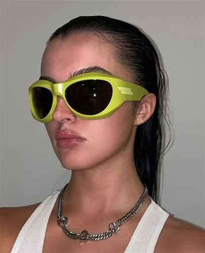 Vista 3 de SORVINO Gafas de sol ovaladas futuristas para mujeres y hombres, lentes envolventes de gran tamaño para mujeres y hombres, tonos beige y ros