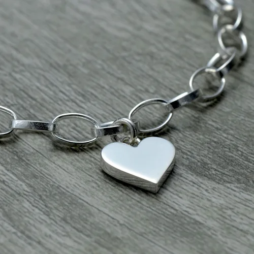 Vista 4 de Heart Charm Bracelet in Sterling Silver