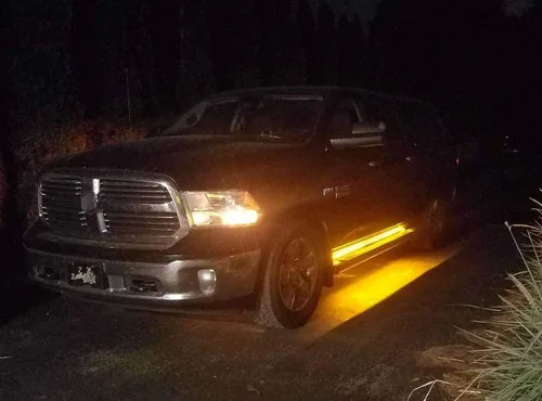 Vista 3 de iJDMTOY Kit de iluminación LED flexible de 40 pulgadas con 63 SMD para estribo/paso lateral, compatible con camionetas SUV, ámbar y amarillo