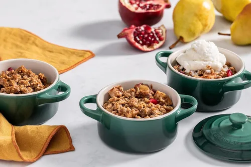 Vista 6 de Le Creuset Mini Cocotte redonda de gres, 237 ml, alcachofa