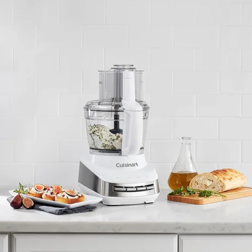 Vista 4 de Cuisinart FP-130 Procesador de alimentos multifuncional de 13 tazas White & Core Elements™ Centro de exprimir para procesadores de alimentos