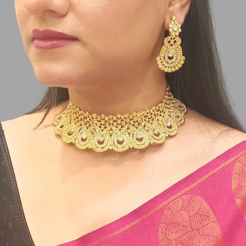 Vista 3 de Efulgenz Crystal Indian Jewelry Set Rhinestone Crystal Choker Necklace Earrings Maang Tikka Set Wedding Bollywood Bridal Jewelry Set for Women