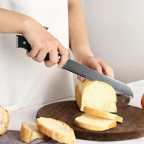 Vista 5 de Cuchillo de cocina Damasco, cuchillo de pan dentado de 8 pulgadas con mango ergonómico de madera antideslizante, afilado, ligero, control superior