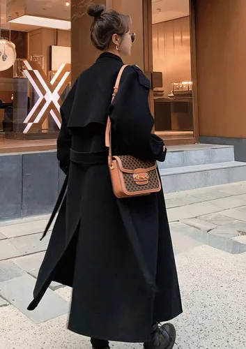 Vista 2 de chouyatou Abrigo de guisante de lana largo midi de doble botonadura para mujer con solapa de muesca, gabardina de invierno Negro